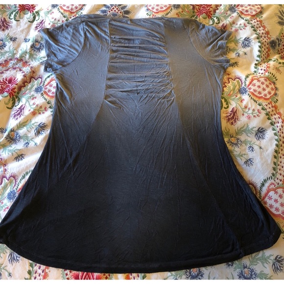 Sequin Ombré Cheetah Design Top w/Ruched Back - Picture 4 of 4